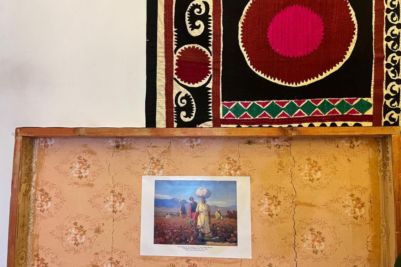 Kuduk Cultural Residence Bishkek Esterno foto