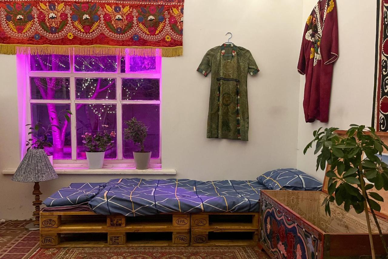 Kuduk Cultural Residence Bishkek Esterno foto