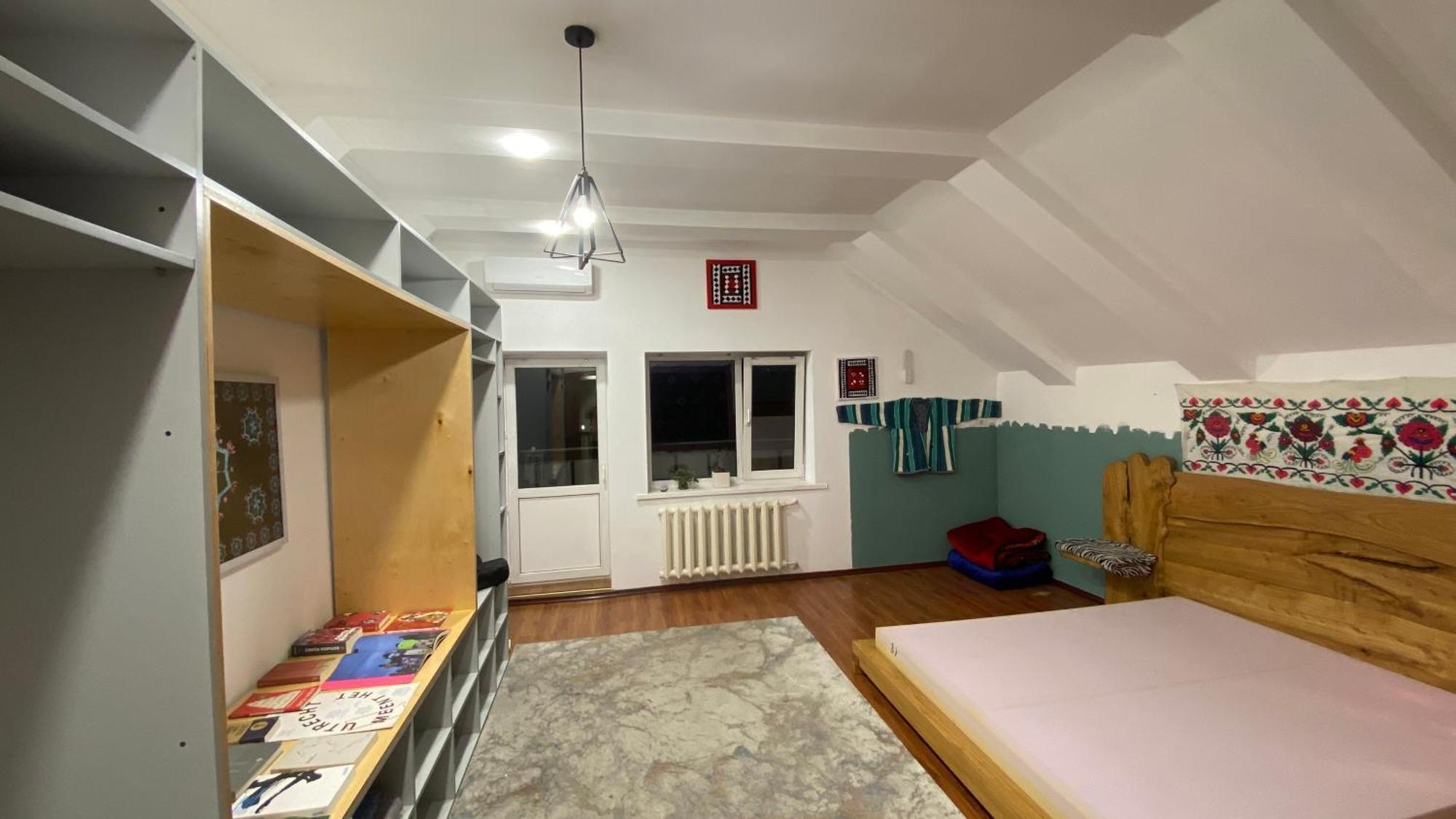Kuduk Cultural Residence Bishkek Esterno foto